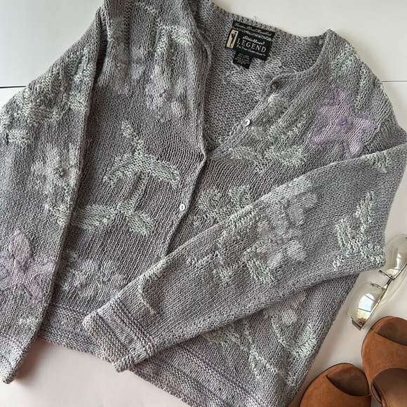 Vintage Eddie Bauer legend for four generations sweater - Picture 6 of 11